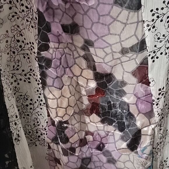 Meghan Dress - Picture 7 of 8